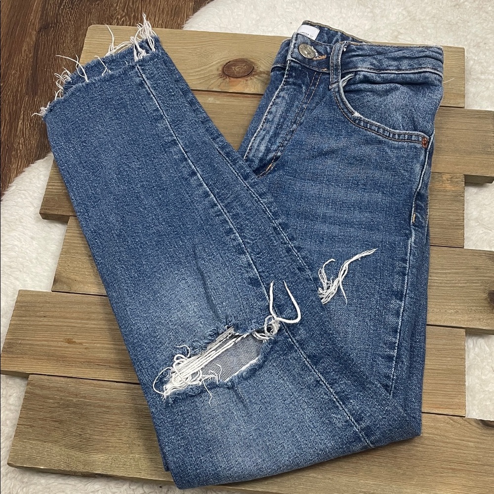 ZARA Distressed Cropped Straight Leg Jeans